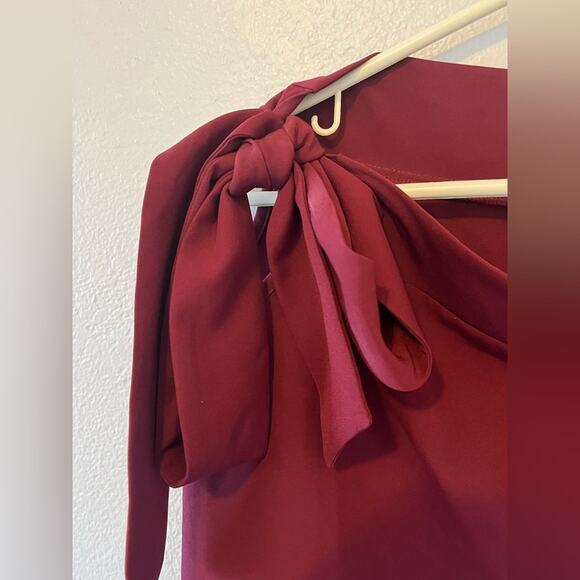 Mi Ami Burgundy Top with Ties Size Large - Picture 2 of 8